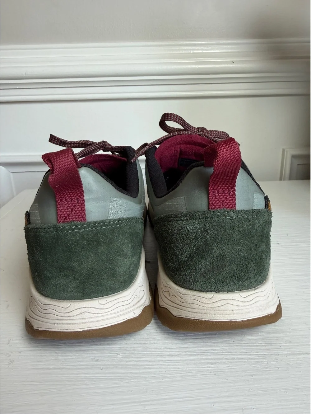 Teva Women's Low Gateway Hiking Sneakers. Size 8.5